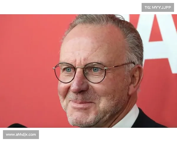 揭秘鲁梅尼格在拜仁俱乐部体系中的真实战术定位与关键角色权力解析 揭秘鲁梅尼格在拜仁俱乐部体系中的真实战术定位与关键角色权力解析