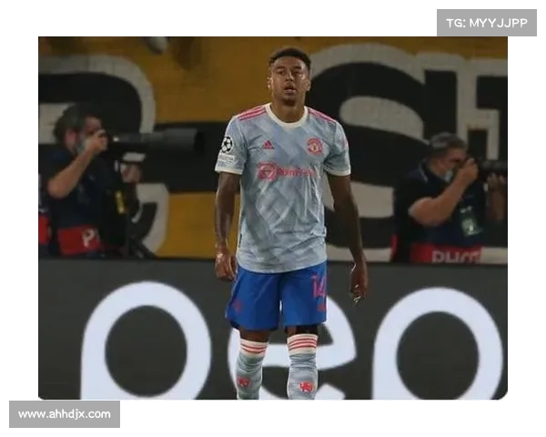 林加德调侃事件背后的真相与舆论反转如何揭示球员处境 林加德调侃事件背后的真相与舆论反转如何揭示球员处境